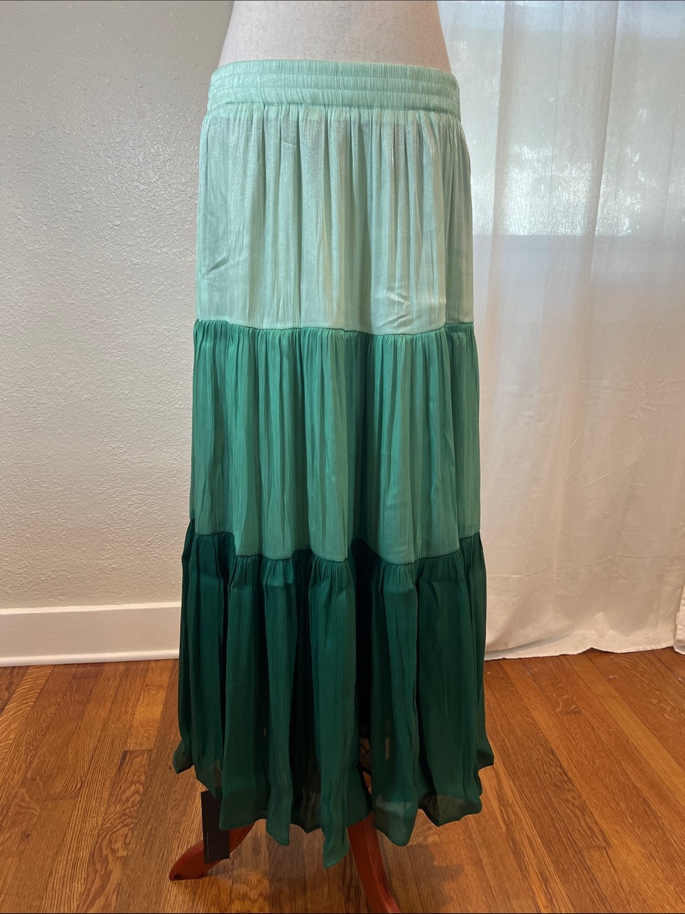 S-Deer Ombre Tiered Maxi Skirt in Green. Size XXL. NWT